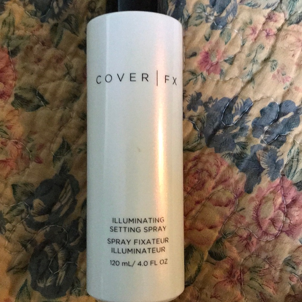 Cover fix illuminating setting spray